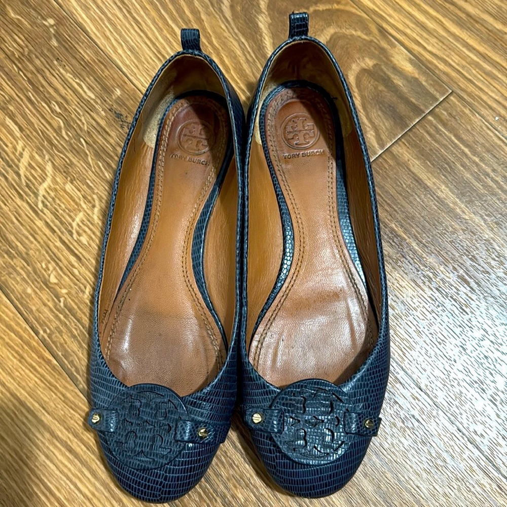 Tory Burch blue flat